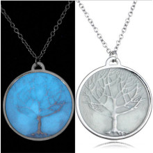 Nouvelle conception Wishing Tree Necklace Fashion Glow Hollow Out Necklace